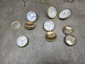 Eight metal decorative items, including enamel - 4