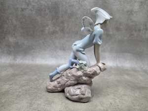 Lladro Privilege Prince of the Elves porcelain figure - 2