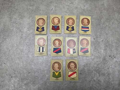 Licorice Larks cigarette 1930s football cards