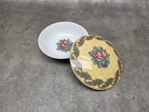 Rosenthal 'Bloomsbury' porcelain lidded bowl