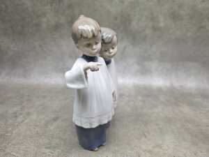 Three Nao porcelain figures - 3