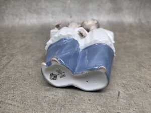 Three Nao porcelain figures - 4