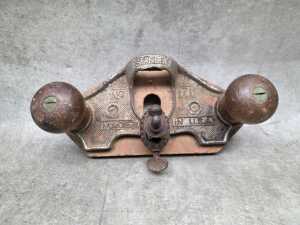 Two Stanley hand planes including N.93 shoulder plane and No.71 router plane - 2