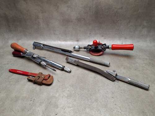 Hand tools, including two Dual Signal torque wrenches