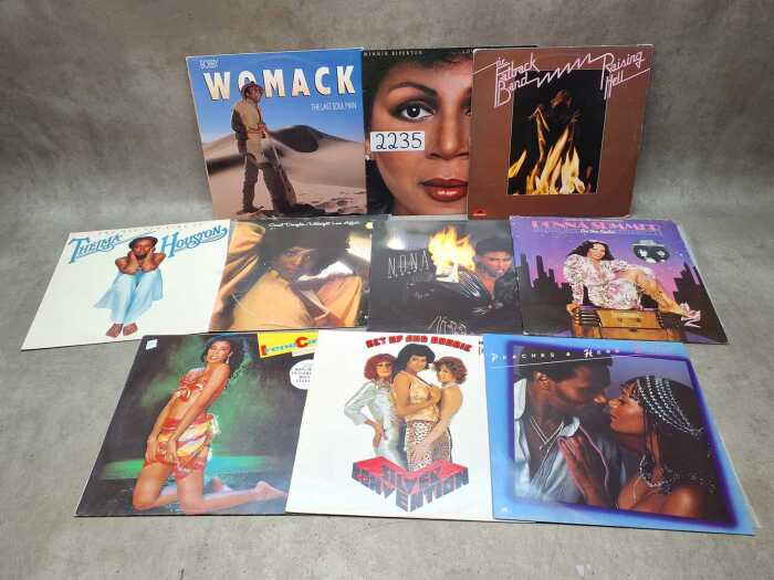Ten Soul Funk vinyl records, including Peaches and Herb