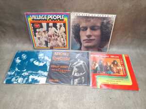 Vinyl records, including mostly Rock and Pop, including Bee Gees - 2