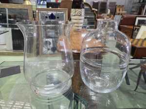 Four clear glass vases in various shapes and sizes - 5