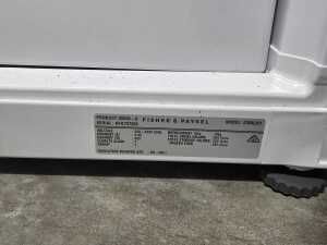 Fisher & Paykel 237L upright freezer - 3
