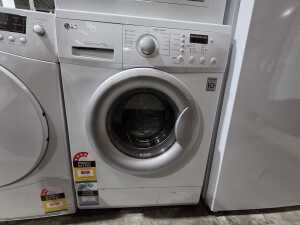 LG Direct Drive 7.5 kg front-load washing machine