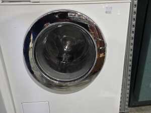 Miele front load washing machine - 3
