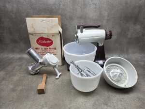 Mid-century Sunbeam Mixmaster stand mixer - 2