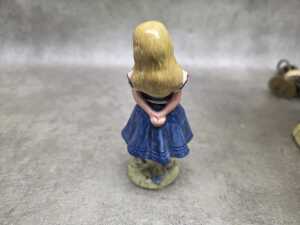 Beswick Alice in Wonderland ceramic table lamp with figure - 8
