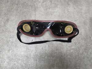 Jockey goggles signed by Greg Childs, champion of 2000 Cox Plate on Sunline - 3