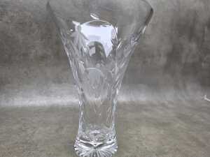 Two Stuart Crystal 'Fuchsia' vases, one boxed - 3