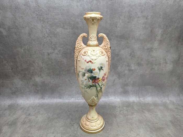 Royal Worcester porcelain twin handled vase, 1901, A/F