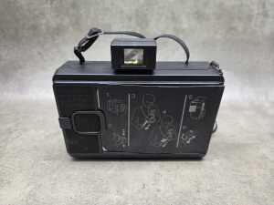 Two Polaroid instant cameras - 3