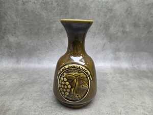 Two Elischer wine flasks - 2