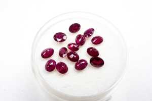 Fourteen oval natural rubies - 2