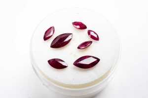 Seven natural marquise rubies - 2