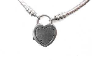 A retired model Pandora "lock your promise" bracelet in sterling silver - 3