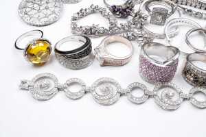 Large collection of scrap silver jewellery - 4