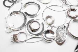 Group of scrap silver jewellery - 4