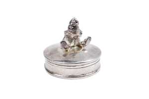 Four pill boxes in sterling silver. - 2