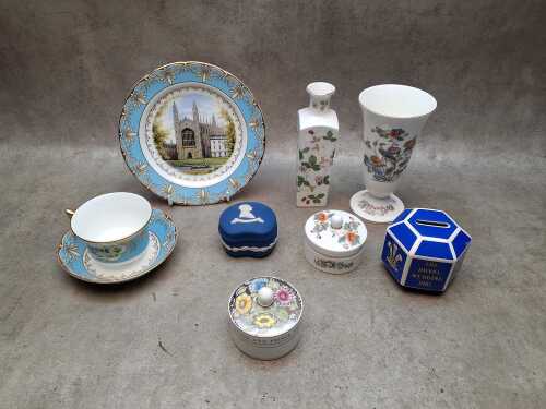 Wedgwood porcelain including a Kutani Crane vase