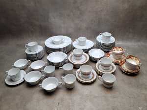 Group of porcelain, including Paragon Pompadour