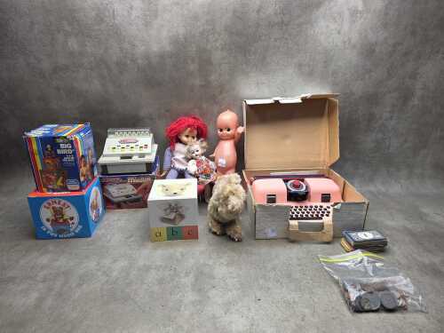 Assorted vintage toys