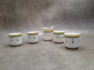 Porcelain, including a Tuscan tea setting for four - 4
