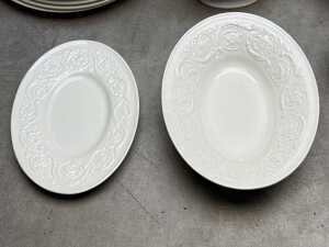 Wedgwood Patrician part dinner setting for six - 4
