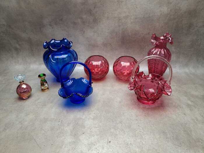 Cranberry and cobalt coloured glassware, including Fenton