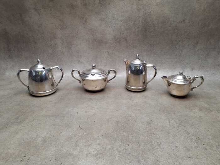 Silver plate tea service, including Crusader