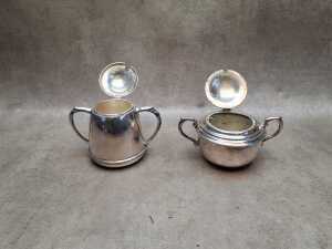 Silver plate tea service, including Crusader - 3