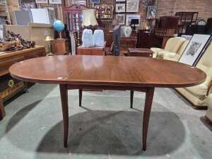 Parker seven-piece expandable dining suite - 2
