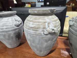 Trio of vases - 3
