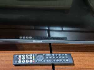 Hisense 43" UHD Smart TV - 3