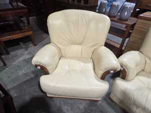 Shell back three-piece leather lounge suite - 3