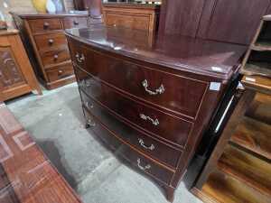 Bow-front chest of drawers - 2