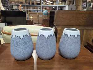 Trio of vases - 2
