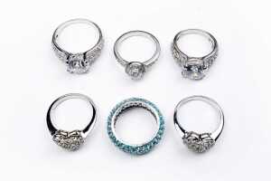 Six cubic zirconia ring in sterling silver