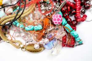 Collection of necklaces - 2
