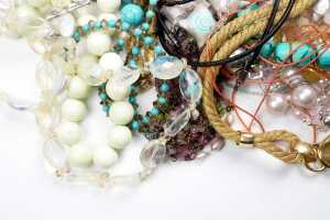 Collection of necklaces - 5