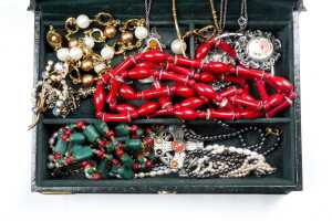 Collection of costume jewellery in box - 2