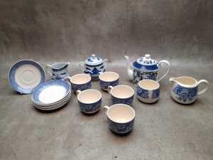 Group of blue & white porcelain