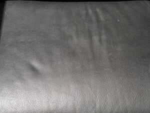 Three-piece black leather lounge suite - 7