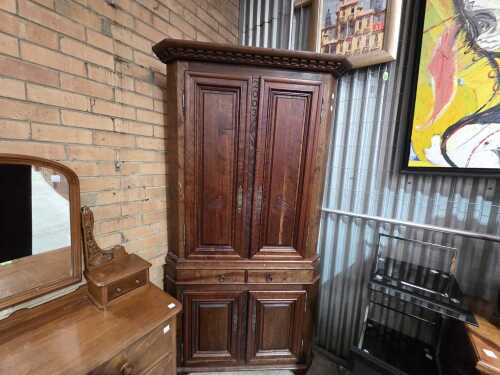 Timber corner cabinet