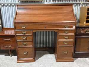 Mahogany roll top desk - 4