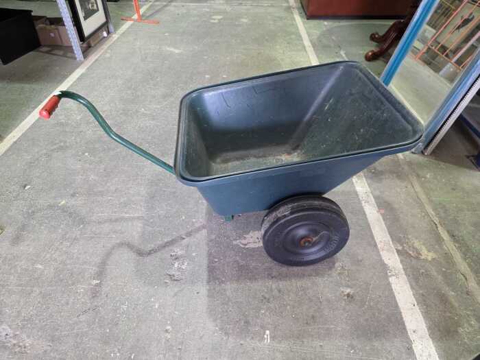 Sherlock garden wheelbarrow